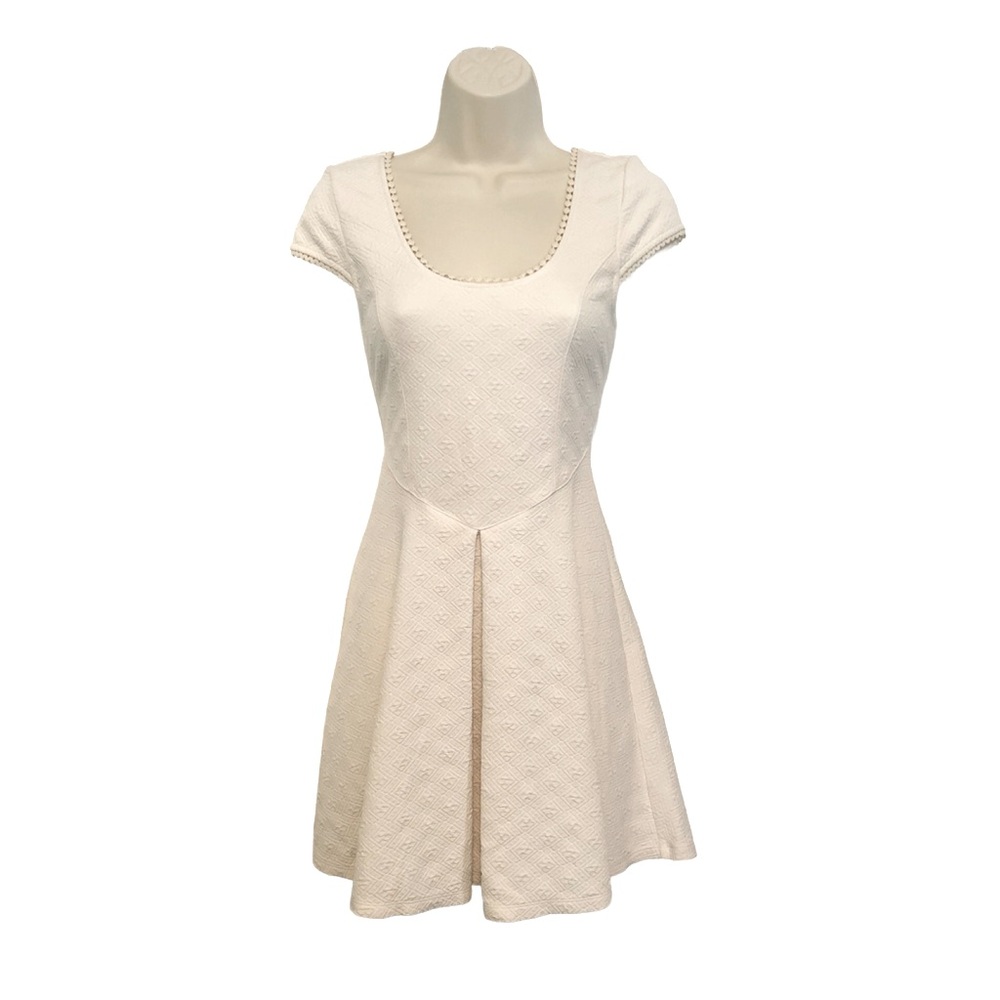 Free People Fit & Flare Mini Dress‎ Size XS Womens Ivory Cap Sleeved Cross Back